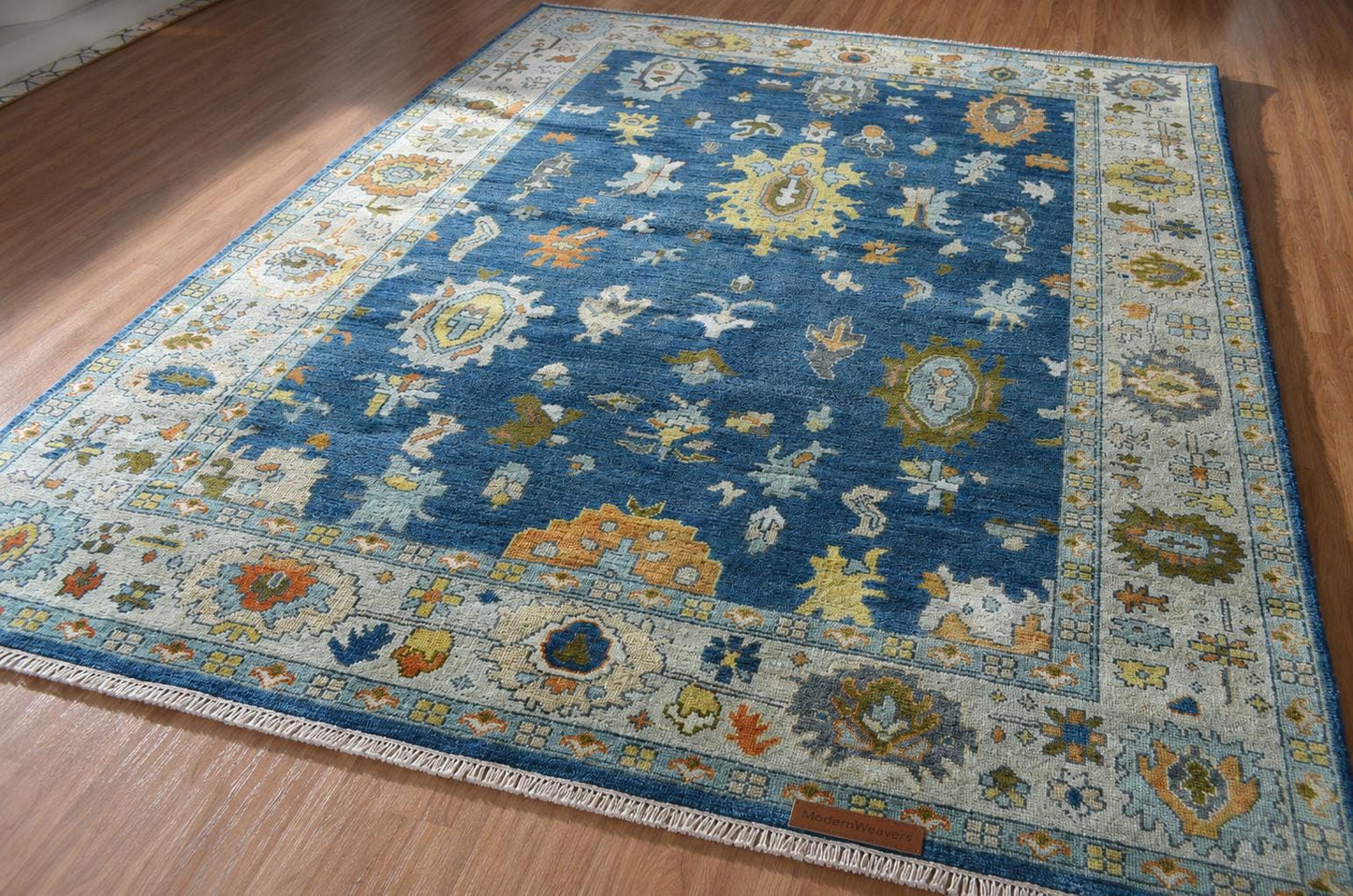 Hand-Knotted Oushak Wool Rug | Traditional Geometric Floral Medallion Carpet